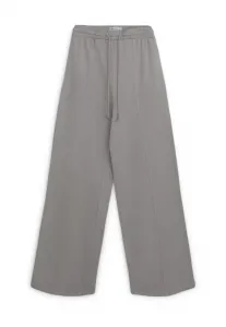 В палаццо и спортивных брюках Calliope, Tortora