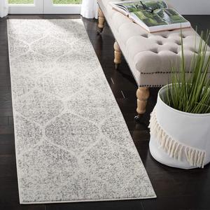 Ковер-дорожка SAFAVIEH, 69 x 427 см, Madison Collection - Ivory & Silver, Glam Ogee Trellis Distressed Design, Non-Shedding & Easy Care, идеально для помещений с высокой проходимостью в гостиной, спальне (MAD604B)