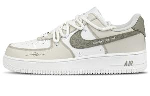 Кроссовки для скейтбординга Air Force 1 Low Top детские унисекс Nike, светло-серый