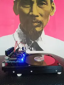 Синтезатор moatshark (lazrarcade) - analog and digital noise + glitch synth Poetaster's Tonetoys