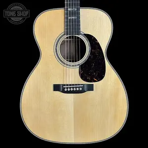 Martin Custom Shop 0000 Wild Grain Восточное индийское палисандр с кейсом