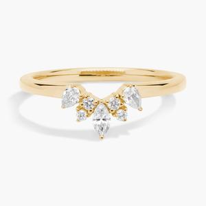 Кольцо с изогнутой короной, составное из 14-каратного желтого золота (1/4 карата). Blue Nile