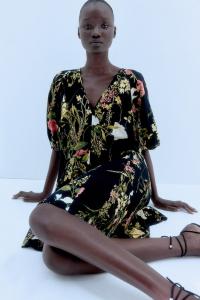 Платье с расклешенной юбкой H&M, черный