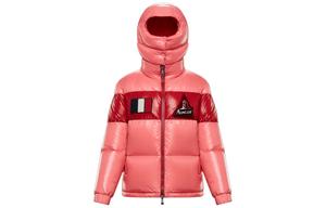 Пуховик женский розовый Moncler