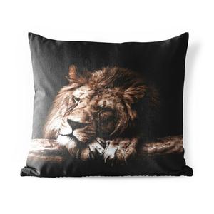 Уличная подушка MuchoWow - Лев - Дерево - Сон - 60x60 см - Устойчивость к атмосферным воздействиям - Подушка для отдыха - Чехлы для подушек - Декоративные чехлы для подушек - Декоративные чехлы для подушек, мультиколор