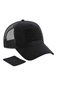 Кепка Snapback Trucker с нашивкой Beechfield, черный