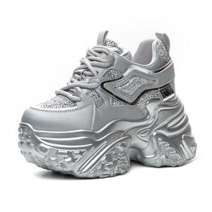 Shoe cabinet floral language Антискользящие и износостойкие легкие низкие массивные кроссовки для женщин с эффектом увеличения роста на 13 см серебристые