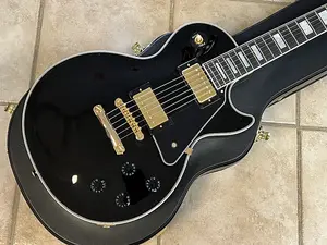 Epiphone Les Paul Custom Ebony 2024 года с чехлом