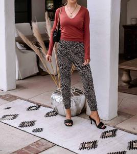 Топ с V-образным вырезом и двойной подкладкой из модала цвета марсала Veronica M, цвет marsala modal