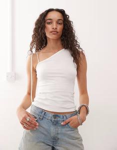 Топ на одно плечо с бретельками в будничном стиле, оттенок «кремовый»