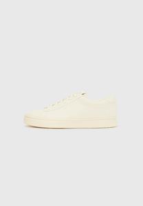 Кроссовки Emporio Armani Trainers, Off White/Off-White