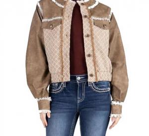 Женская искусственная кожаная куртка бежевого цвета Miss Me