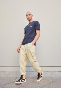 Базовая футболка Pocket Carhartt WIP, цвет dark navy