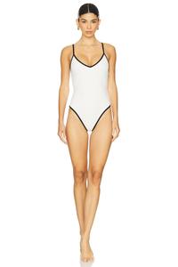 Слитный купальник с эффектом компрессии Good American, cloud white001