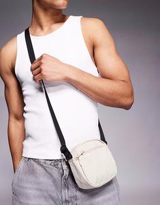 Маленькая нейлоновая сумка через плечо ASOS DESIGN в каменном цвете