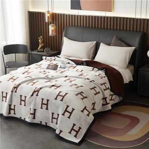 Fuanna Одеяло молочный вельвет, двухслойное, 120х200 см, цвет Time - Gucha Brown (Black Edge Double-Layer)