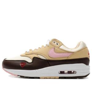 Кроссовки (WMNS) Nike Air Max 1 'Valentine's Day 2024', цвет sail/light soft pink/coconut milk/varsity red/baroque brown