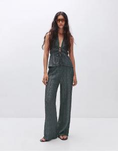 Текстурированные брюки-клеш Pull&Bear сероватого цвета