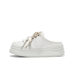 BELLE Женские противоскользящие тапочки с закрытым носком экрю, цвет Ecru