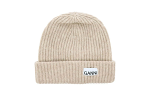 Шапка-бини оверсайз с нашивкой Logo Patch GANNI, бежевый