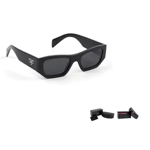 Солнцезащитные очки Cat eye с гравировкой логотипа PRADA, черный