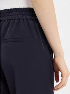 Брюки темно-синего цвета comma