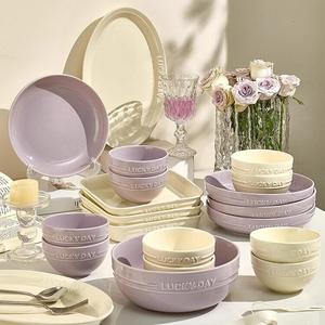 Ceramics Набор керамической посуды French Underglaze Color для дома, новая коллекция 2025: простые белые тарелки, миски и палочки для еды, разноцветный микс, сервиз на 4 персоны, 24 предмета