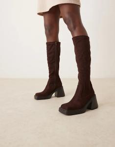 Сапоги Charly на каблуке ASOS DESIGN из замши шоколадного цвета