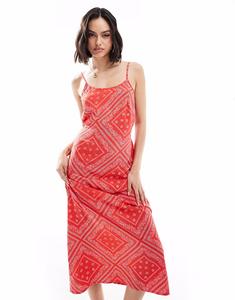 Платье-комбинация макси Miss Selfridge с круглым вырезом и бретельками, с принтом в виде банданы