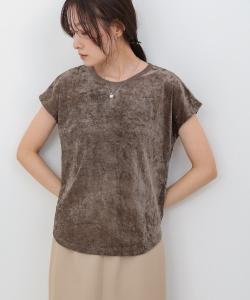 Прозрачный велюровый топ с французскими рукавами.