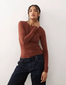 Ржавая облегающая футболка с длинными рукавами Weekday