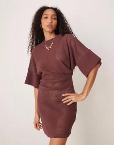ASOS DESIGN вязаное крючком мини-платье с подкладкой из футболки шоколадного цвета