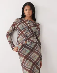 Сетчатый лонгслив COLLUSION с длинными рукавами и застежкой на пуговицы в бордовую и лаймовую клетку