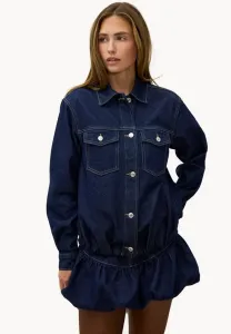 Заправлена в сумеречную джинсовую куртку. Loavies, Denim Blue Dark
