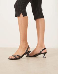 Гламурные босоножки на каблуке с пряжками из черной лакированной кожи