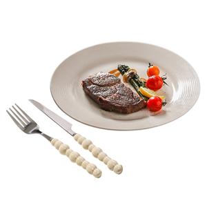 Керамическая тарелка для дома KAWASIMAYA, 10.5 Inch Flat Plate + Dinner Knife And Fork