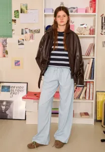 Брюки с эластичным поясом Bershka, Grey