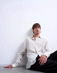 Рубашка Topman свободного кроя с тонкой полоской кремового цвета