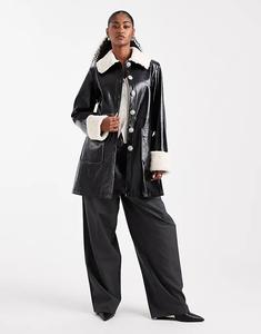 Пальто из искусственной кожи Miss Selfridge с контрастным воротником, черное