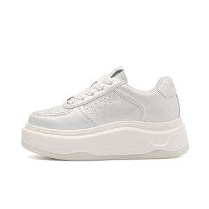 Износостойкие низкие женские кроссовки AQUASCUTUM, Distressed Silver