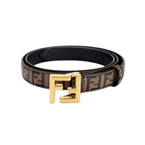 Футболка с детализированным логотипом и пряжкой FENDI