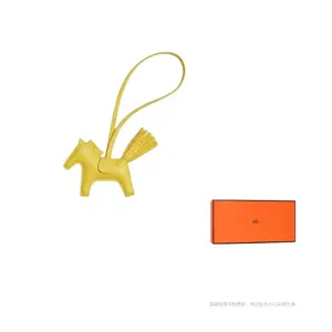 HERMES Кожаный кулон унисекс жёлтый, Yellow