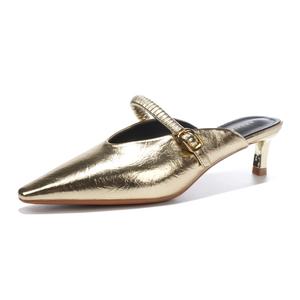 Beijiani Закрытые тапочки женские золотые, цвет Gold