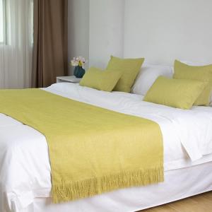 TTiiLoe Бегунок на кровать с кисточкой, однотонный, льняной, желтый Yellow