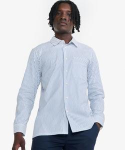 Влагоотводящая, быстросохнущая полосатая рубашка с вышитым логотипом.