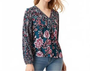 Блузка Josie с цветочным принтом и V-образным вырезом в голубом цвете Band of the free