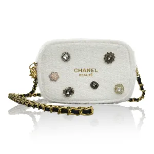 Косметички и сумки для туалетных принадлежностей унисекс CHANEL