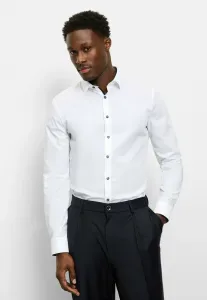 Очень облегающая деловая городская рубашка в стиле кент. Olymp No. Six, Weiß