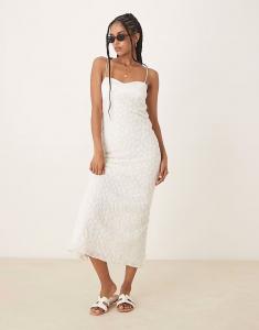 Платье-комбинация ASOS DESIGN с вышивкой в ​​виде ромашек и контрастным атласным бюстом белого цвета