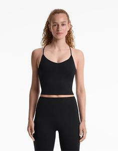 Майка Oysho Comfortlux с регулируемыми бретелями черного цвета